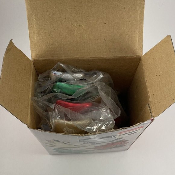 Holiday Tree Plates by Trimmings Etc. 4 Ceramic Metallic Small Serving Plates - Picture 8 of 11